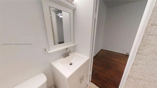 3 of 16 - 639 12 Street #3, Miami Beach, FL