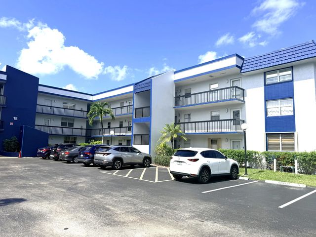 3050 Holiday Springs Boulevard #111, Margate