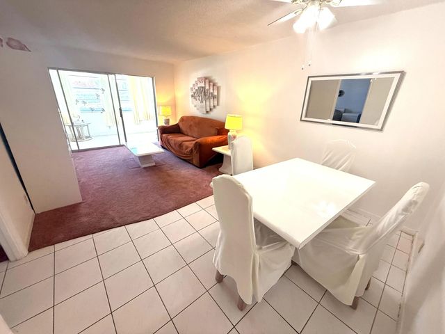 5 of 11 - 3050 Holiday Springs Boulevard #111, Margate, FL