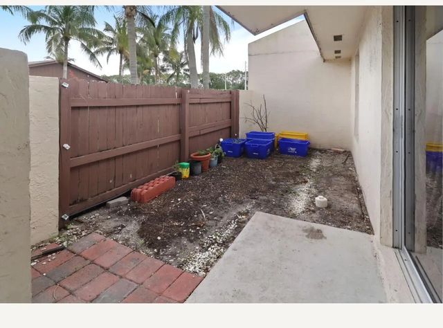 4 of 32 - 23 Chelsea Lane, Boynton Beach, FL