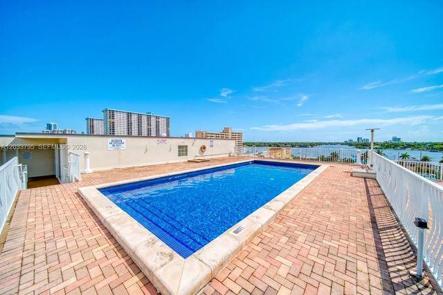 5 of 29 - 300 Oregon Street #507, Hollywood, FL