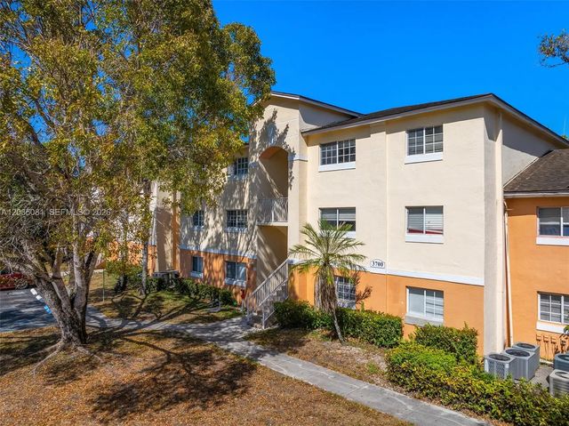 3700 N 56th Avenue #1012, Hollywood