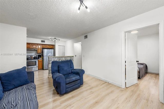 3 of 15 - 3700 N 56th Avenue #1012, Hollywood, FL