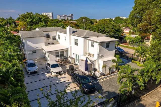 590 Sw 23rd Avenue, Miami