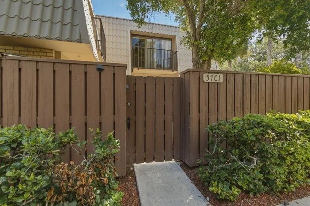 4 of 57 - 5701 57th Way, West Palm Beach, FL