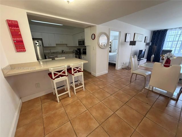 5 of 46 - 5161 Collins Avenue #310, Miami Beach, FL