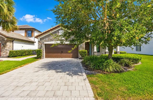 2 of 76 - 5836 Sandbirch Way, Lake Worth, FL