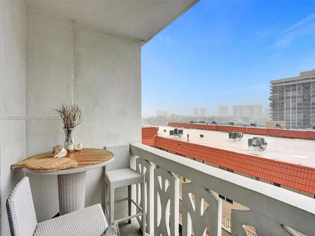 5 of 48 - 3113 S Ocean Drive #603, Hallandale Beach, FL