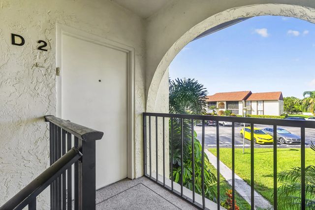 5 of 31 - 4999 Sable Pine Circle #d2, West Palm Beach, FL