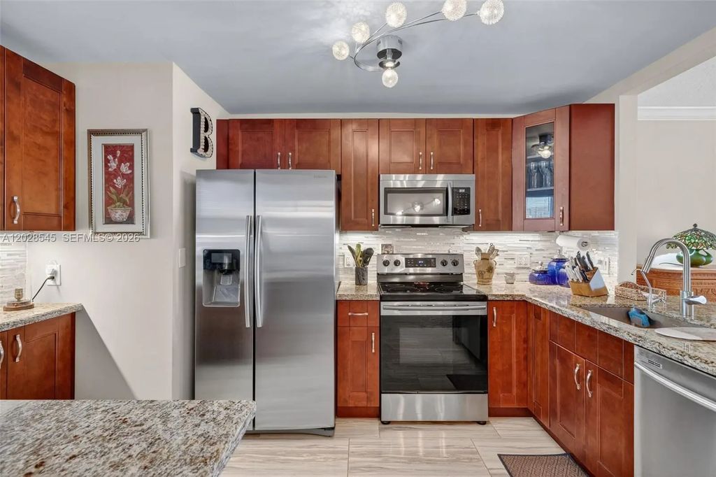 121 Golden Isles Drive #205, Hallandale Beach