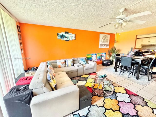 5570 Nw 44th Street #408a, Lauderhill