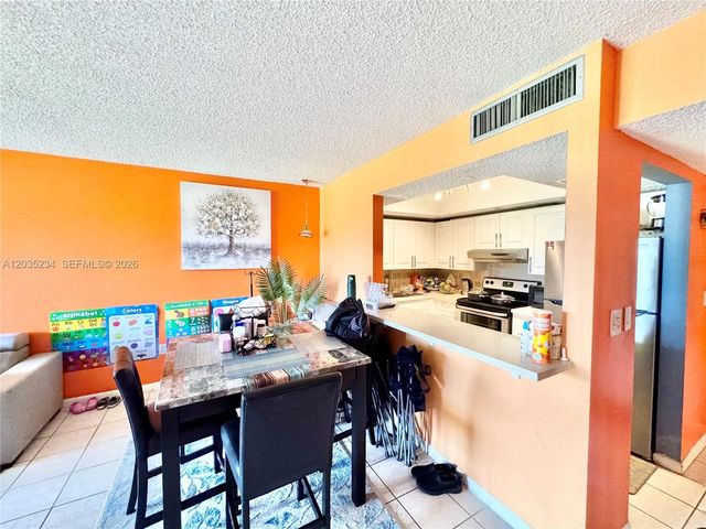 4 of 12 - 5570 Nw 44th Street #408a, Lauderhill, FL