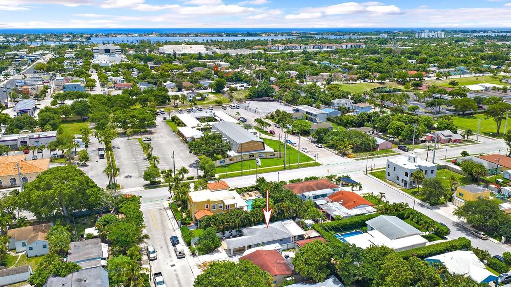 904 Ortega Road, West Palm Beach