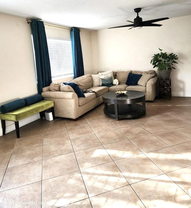 2 of 17 - 72 Fairway Lane, Royal Palm Beach, FL