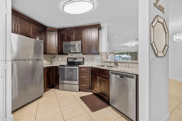 2 of 48 - 1125 Sw 44th Avenue, Deerfield Beach, FL