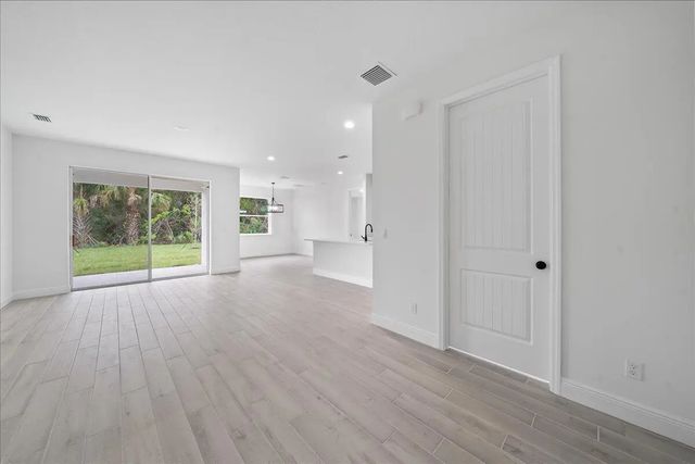 4 of 30 - 5968 Birch Drive, Fort Pierce, FL