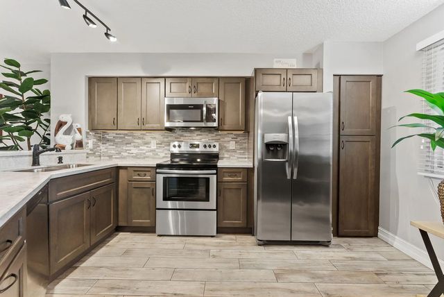 5 of 33 - 2215 Cypress Island Drive #301, Pompano Beach, FL