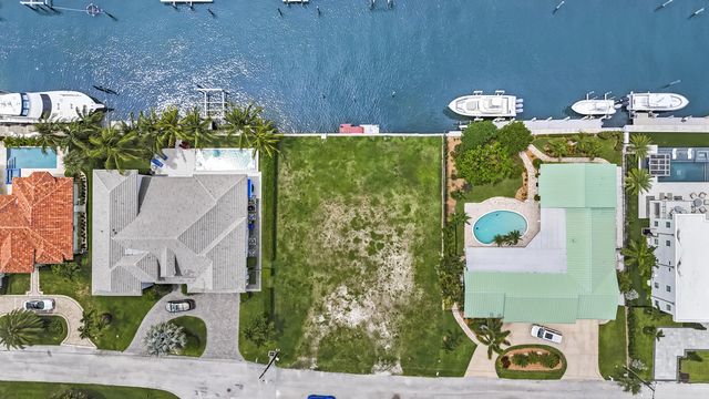 2 of 10 - 1121 Coral Way, Singer Island, FL