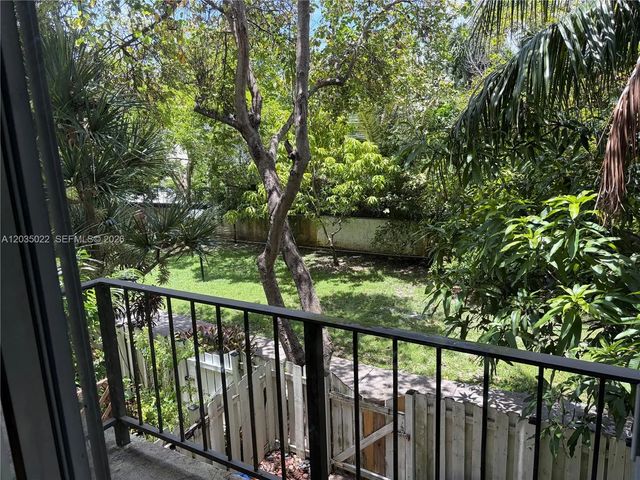 1655 Ne 115th Street #29b, Miami