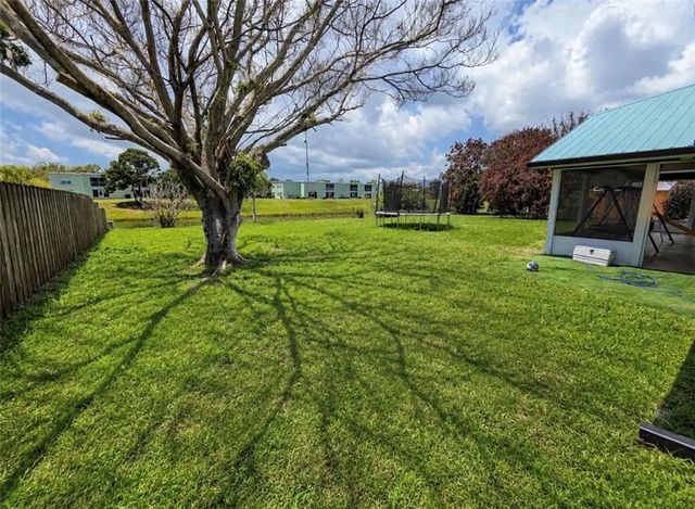 5 of 25 - 1918 Se West Dunbrooke Circle, Port St. Lucie, FL