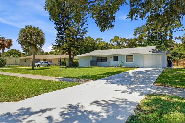 2 of 39 - 6007 Fort Pierce Boulevard, Fort Pierce, FL