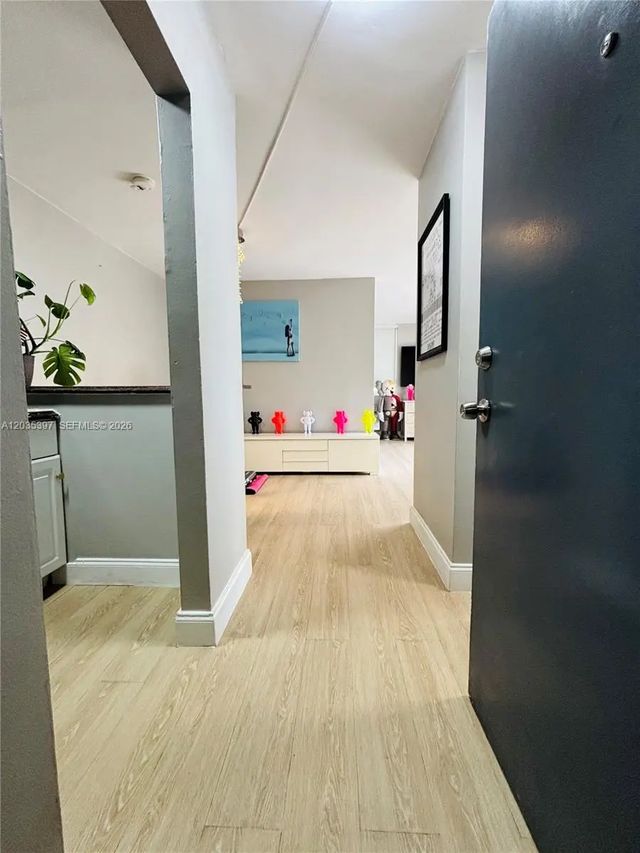 4 of 19 - 1255 Collins Avenue #208, Miami Beach, FL