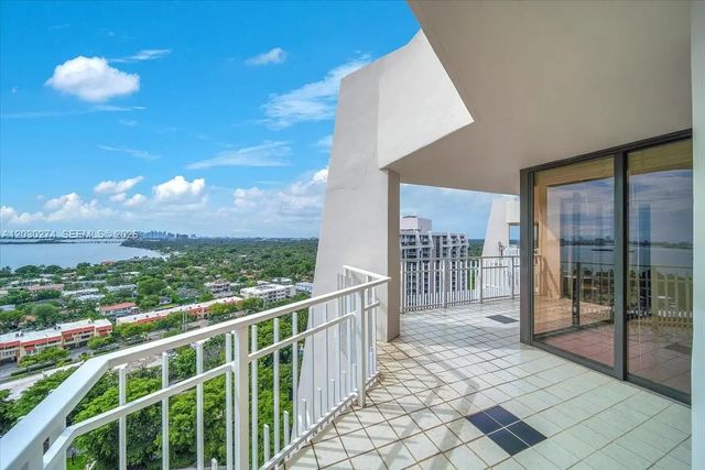 5 of 77 - 1000 Quayside Terrace #ts-10, Miami, FL
