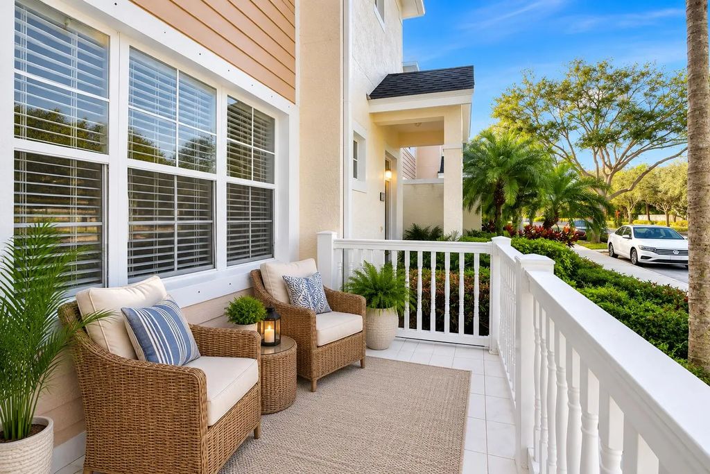 826 Dakota Drive #102, Jupiter