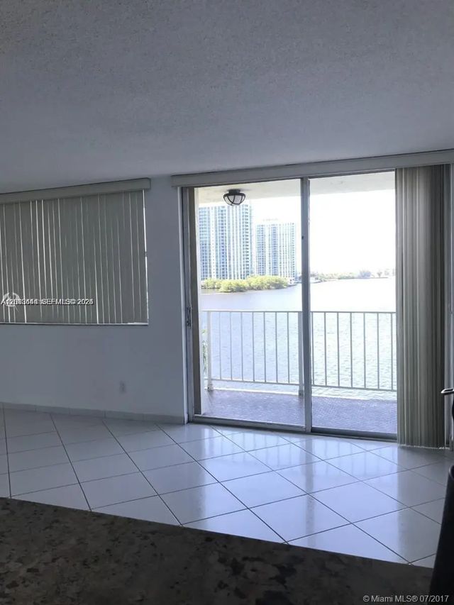 5 of 12 - 16546 Ne 26th Avenue #4c, North Miami Beach, FL