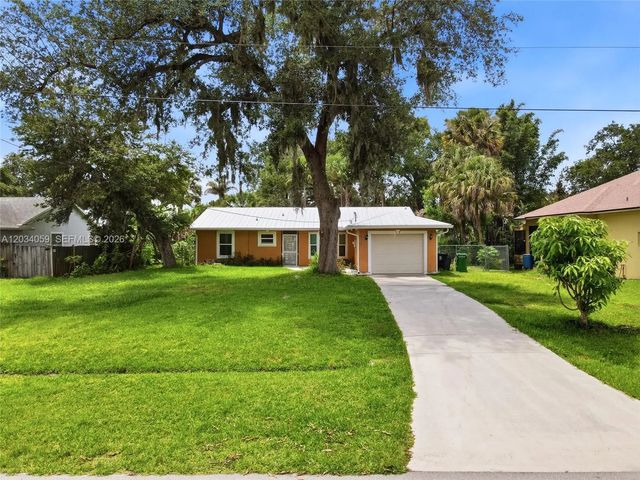 3 of 20 - 2350 Sw Vardon Street, Port St. Lucie, FL
