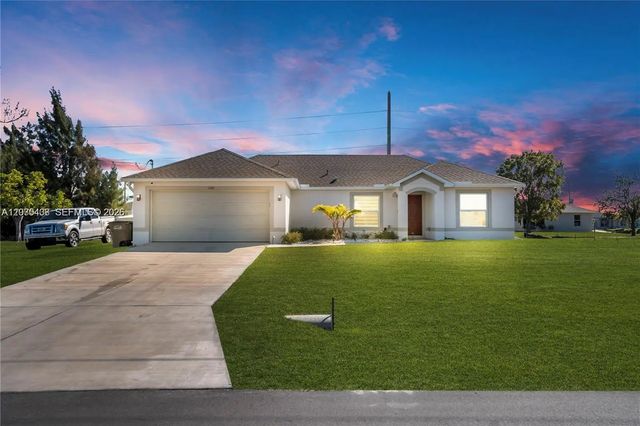 1105 Nw 24th Place, Cape Coral