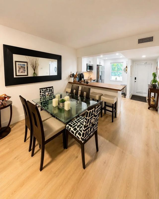 5 of 25 - 1050 Country Club Drive #303, Margate, FL