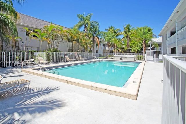 5 of 22 - 17255 Sw 95th Avenue #249, Palmetto Bay, FL