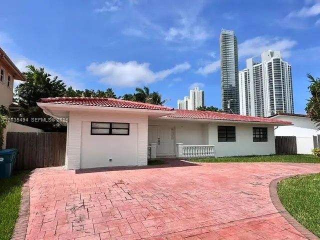 2 of 2 - 215 187th Street, Sunny Isles Beach, FL