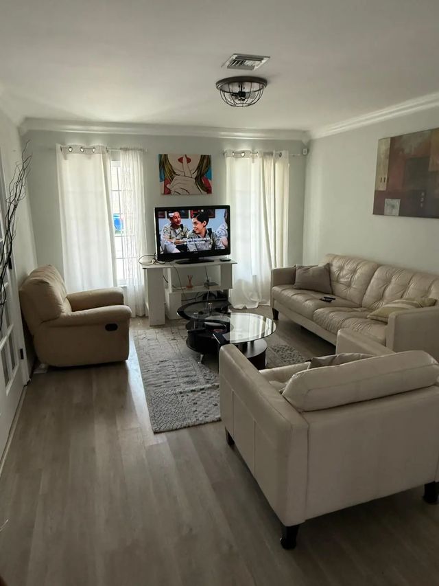 4 of 25 - 3400 Ivy Way, Miramar, FL
