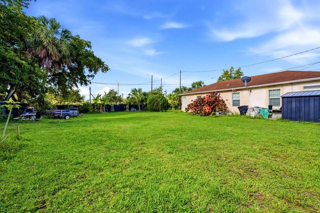 4 of 45 - 823 Doctor Martin Luther King Junior Boulevard #823, Pompano Beach, FL