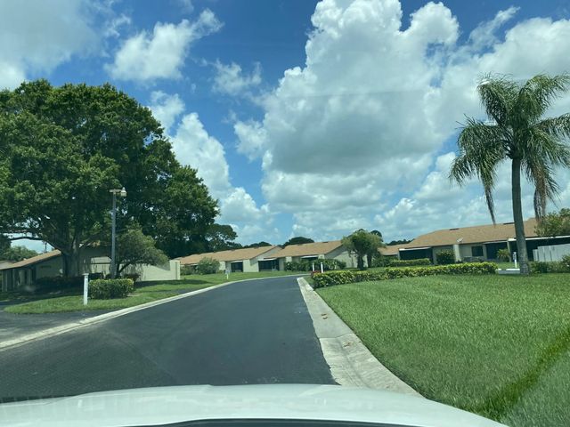 3 of 17 - 6012 Indrio Road #7, Fort Pierce, FL