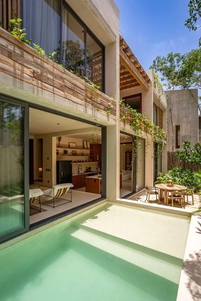 Amari Tulum  10 Avenida Norte & Calle Palma  #9j Luna, 