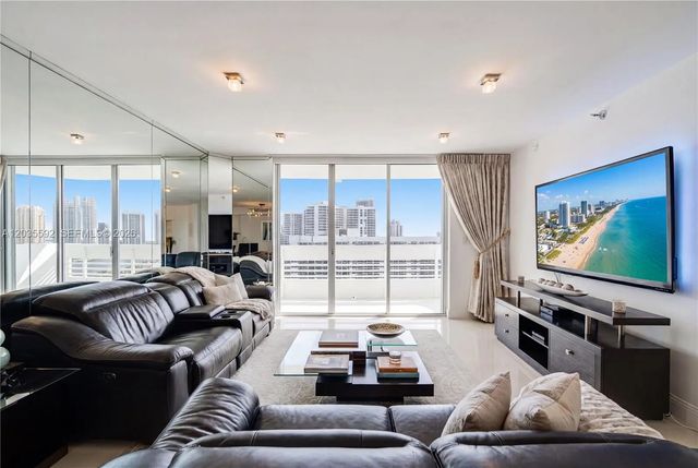 3530 Mystic Pointe Drive #2013, Aventura