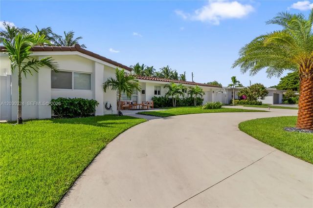 2862 Ne 35th Court, Lighthouse Point