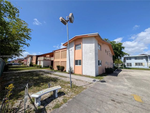 19080 Ne 3rd Court #311, Miami