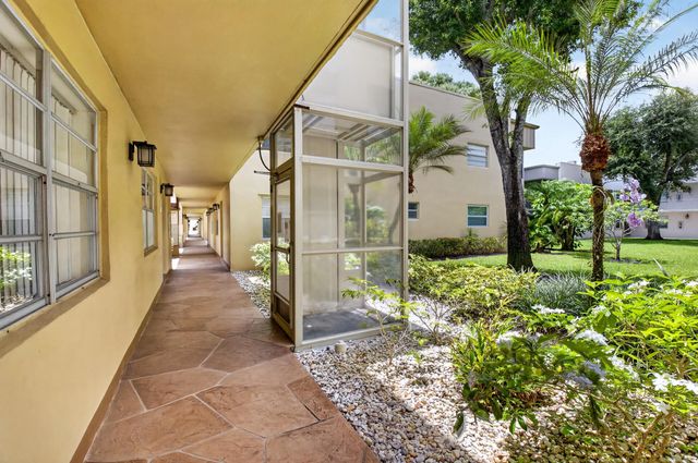 4 of 80 - 506 E Capri Road #506, Delray Beach, FL
