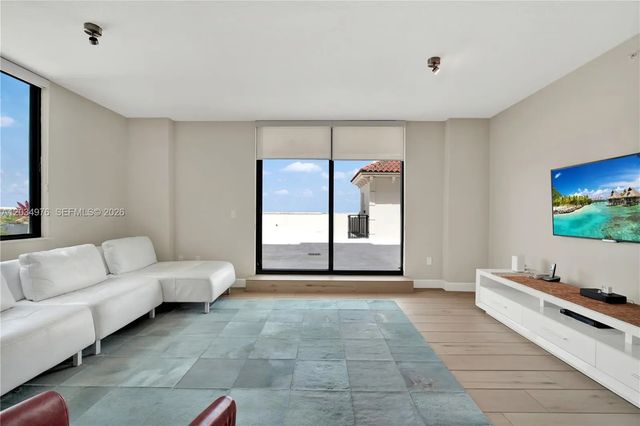 5 of 49 - 1300 Ponce De Leon Boulevard #901, Coral Gables, FL