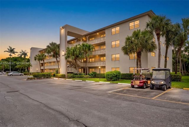 2401 Antigua Circle #e3, Coconut Creek