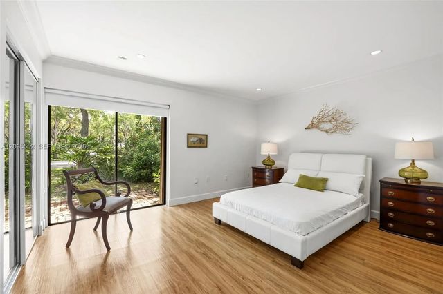 4 of 19 - 11045 Sw 113th Place, Miami, FL