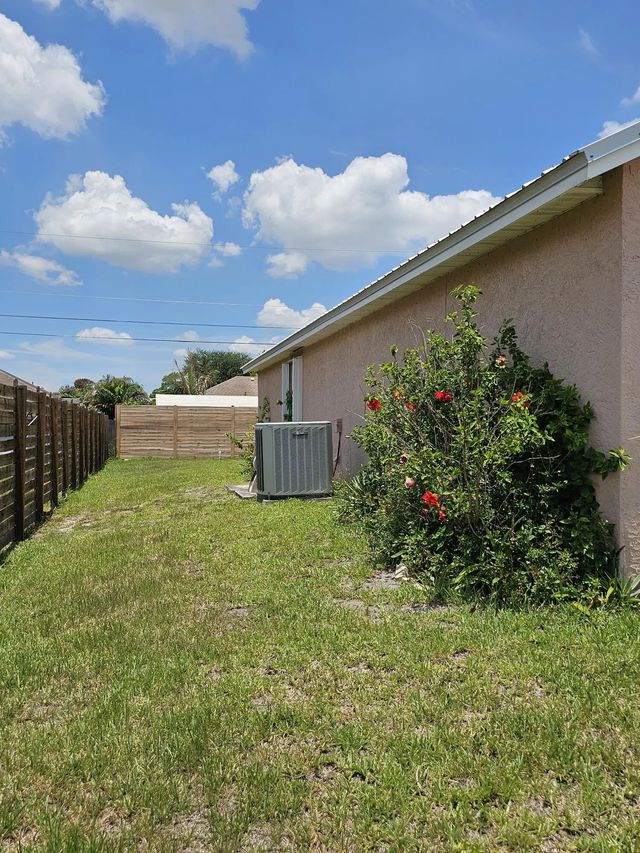 2 of 11 - 3338 Sw Mundy Street, Port St. Lucie, FL