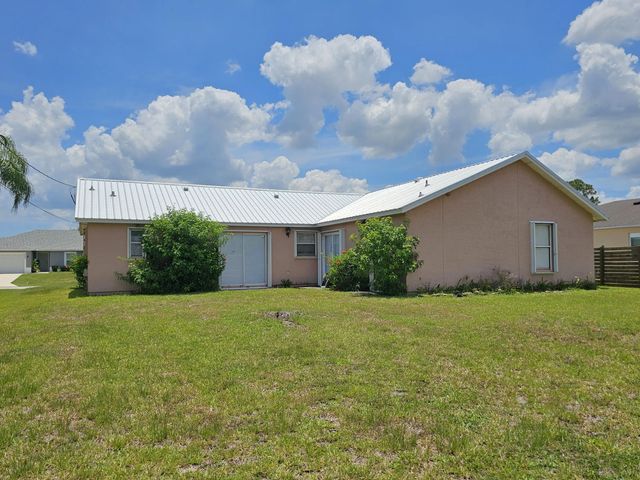 4 of 11 - 3338 Sw Mundy Street, Port St. Lucie, FL