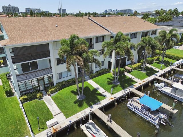 3 of 17 - 2751 Ne 15th Street #103, Fort Lauderdale, FL