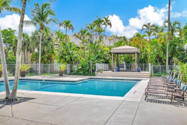 3 of 36 - 10560 Sw 156th Place #208, Miami, FL