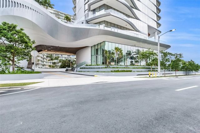 2 of 31 - 175 Se 25 Road #1103, Miami, FL